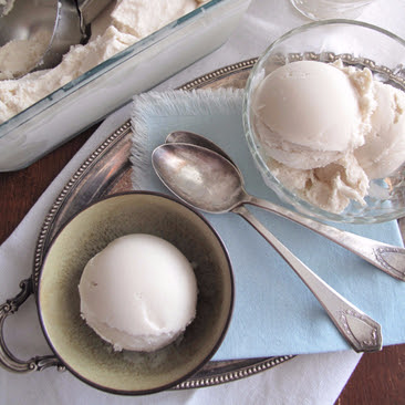 3-ingredient Vanilla Ice Cream Recipe