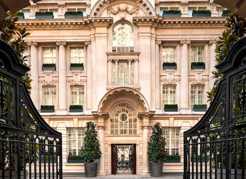 Courtyard+at+Rosewood+London+960x598.jpeg